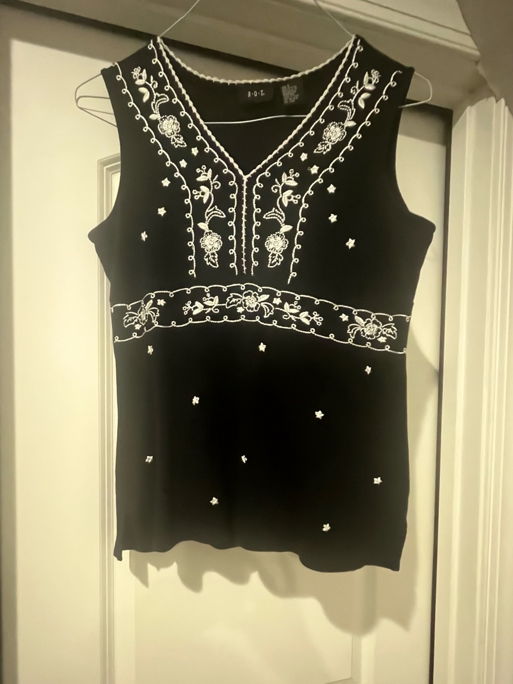 Black Sleeveless V-Neck Tank with White Embroidered Detail